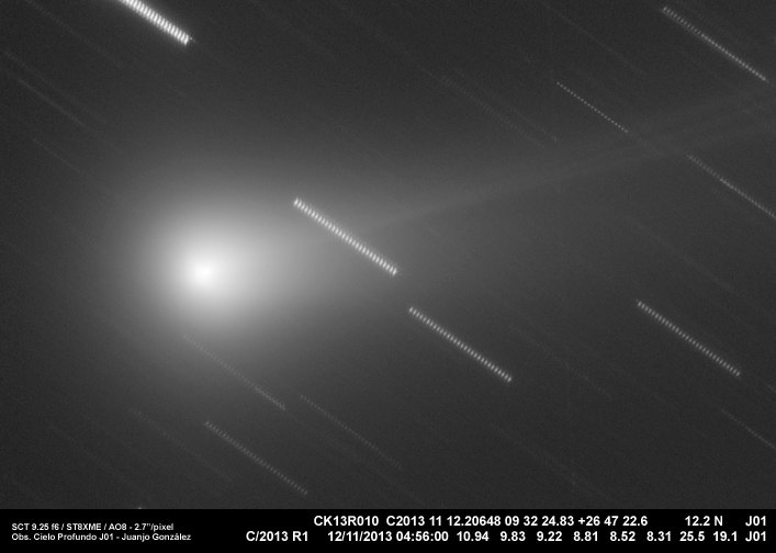 C/2013 R1 (Lovejoy) - 2013-11-12